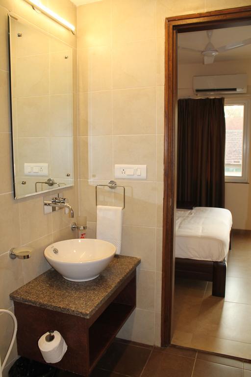 Veera Strand Park Serviced Apartments Calangute Exterior photo